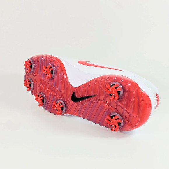 Athletic_Shoes